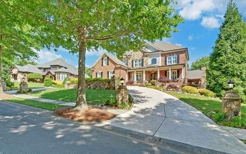 2604 Northern Oak Dr, Braselton, GA, 30517-6060 | Card Image