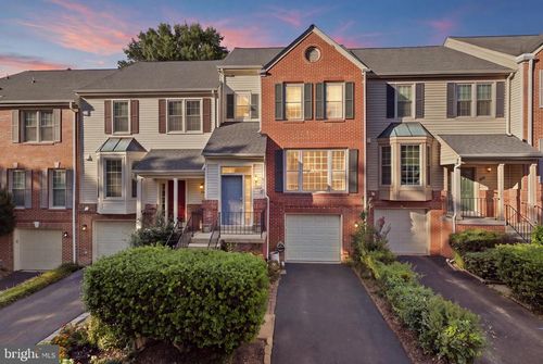 9364 Peter Roy Ct, BURKE, VA, 22015-4228 | Card Image