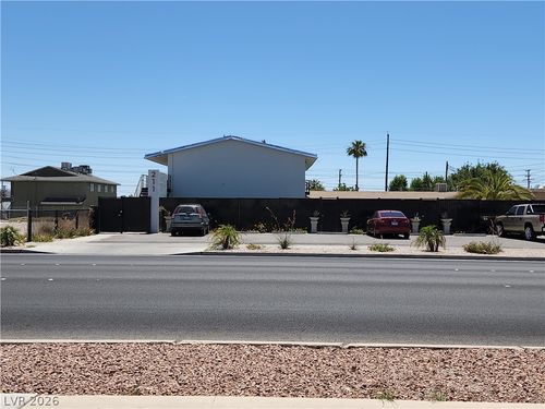 6-211 S 13th St, Las Vegas, NV, 89101-5379 | Card Image