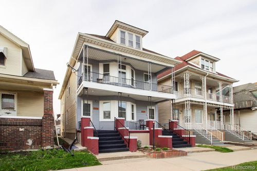 3273 Yemans St, Hamtramck, MI, 48212-3272 | Card Image