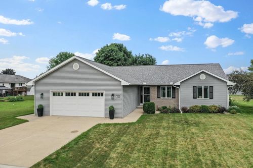 318 N Hunter Street, BERLIN, WI, 54923 | Card Image