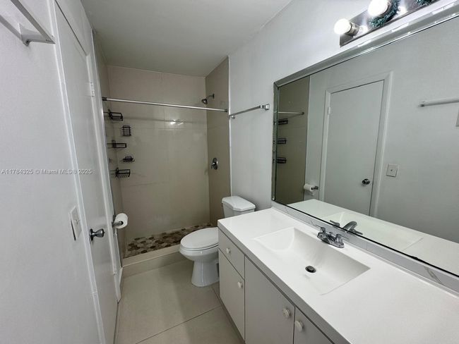 APT-201 - 2620 W 76 Th St, Condo with 2 bedrooms, 2 bathrooms and null parking in Hialeah FL | Image 23