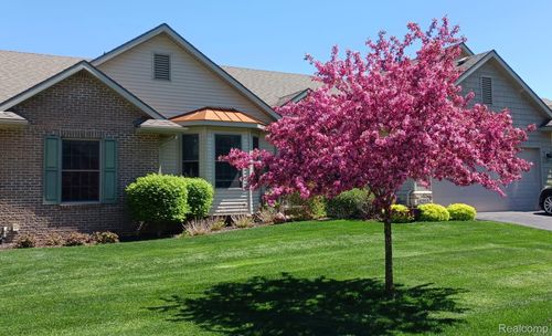 6255 Butternut Circle, Brighton, MI, 48116 | Card Image