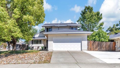 639 Shannon Dr, Vacaville, CA, 95688-9206 | Card Image