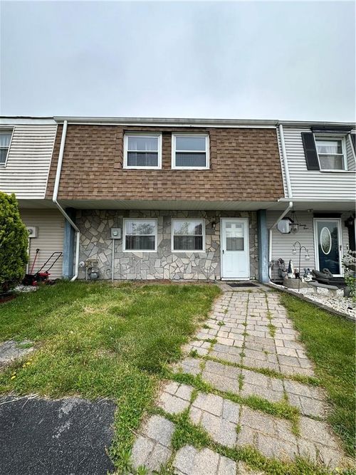 26 Silo Ln, Middletown, NY, 10940-2603 | Card Image