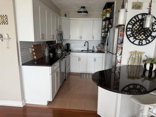 apt-7c-10-24 166th St, Whitestone, NY, 11357-2239 | Card Image