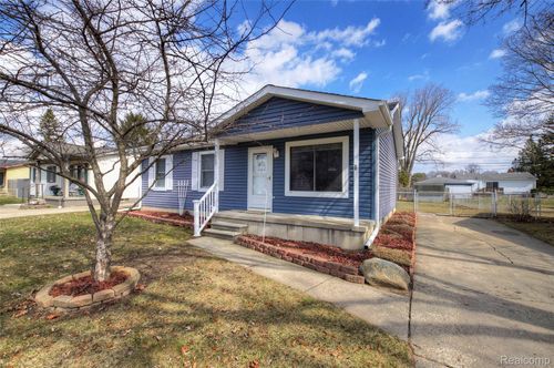 1817 S Pasadena Ave, Ypsilanti, MI, 48198-9212 | Card Image