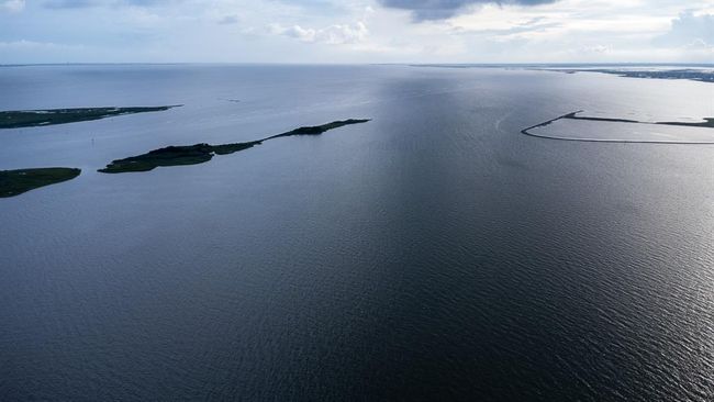 1827 Port O Call St, House other with 4 bedrooms, 5 bathrooms and 2 parking in Tiki Island TX | Image 42
