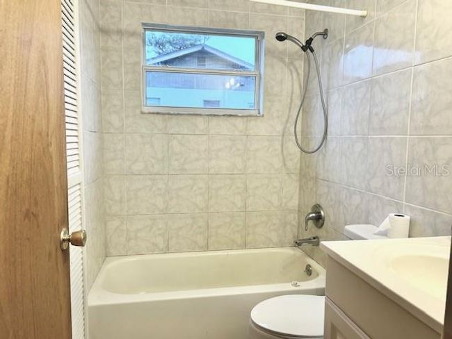 Guest Bath | Image 9