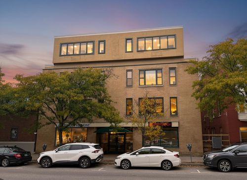 apt-7-230 College St, Burlington, VT, 05401-8347 | Card Image