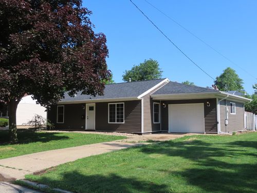 636 Moore St, Ottawa, IL, 61350-3860 | Card Image