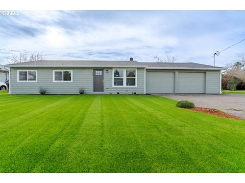 760 E Elmore St, Lebanon, OR, 97355-4011 | Card Image