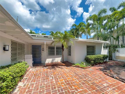 16107 Gulf Blvd, Redington Beach, FL, 33708-1627 | Card Image