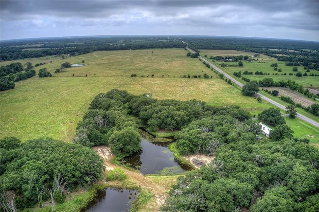 17133 Farm Road 1567 W, Home with 2 bedrooms, 1 bathrooms and null parking in Lone Oak TX | Image 36