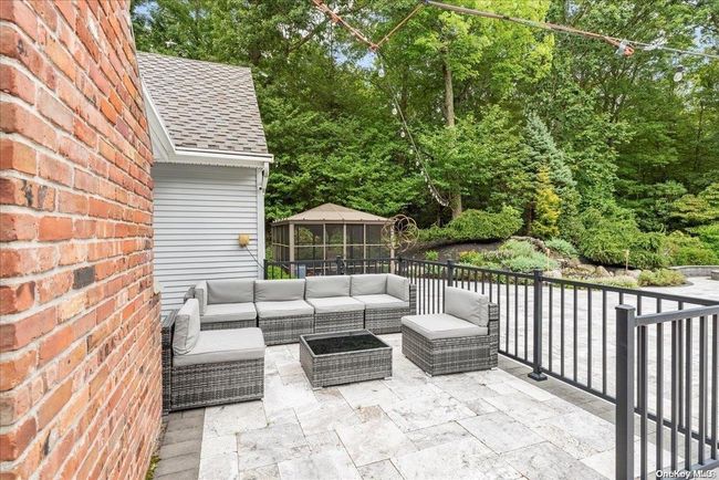 10 Woodstone Ct, House other with 5 bedrooms, 4 bathrooms and null parking in S Huntington NY | Image 9