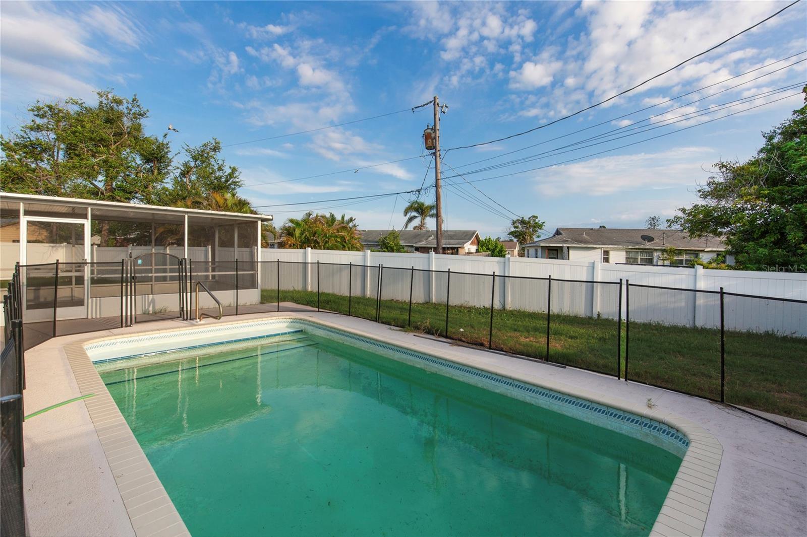 Residential in PALMETTO 4