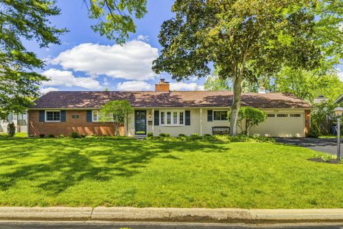 2074 Nayland Rd, Upper Arlington, OH, 43220-4412 | Card Image