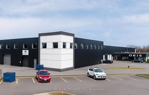 mezzanine-3-4256 Carroll Ave, Niagara Falls, ON, L2E7J2 | Card Image