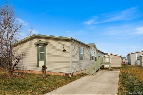 3423 Green Apple Ct, Carleton, MI, 48117-9451 | Card Image