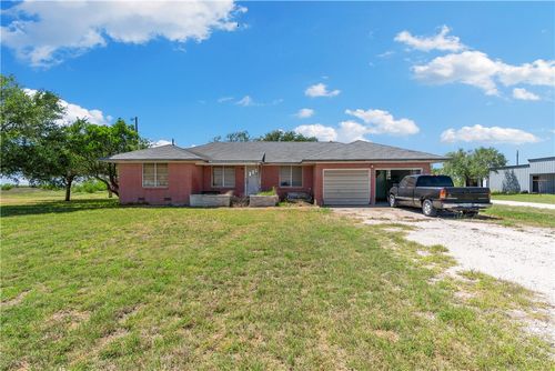 1527 N Fm 738, Orange Grove, TX, 78372-9345 | Card Image