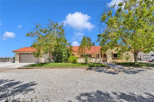 7737 3rd Ave, Hesperia, CA, 92345-4349 | Card Image