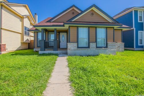5835 Midcrown Dr, San Antonio, TX, 78218-4148 | Card Image