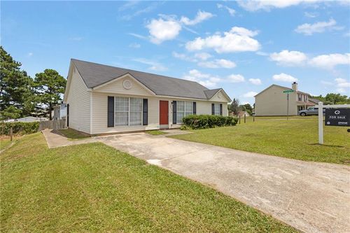 9430 Sleepy Hollow Ln, Jonesboro, GA, 30238-6209 | Card Image