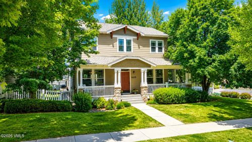 35 Beecher St, Eagle, CO, 81631-5090 | Card Image