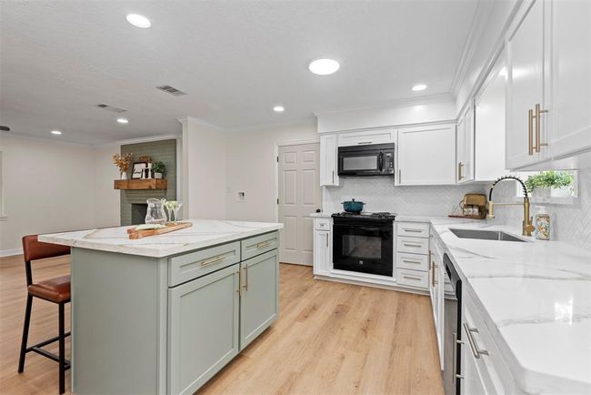 3014 Inland Rd, House other with 3 bedrooms, 2 bathrooms and 4 parking in Huffman TX | Image 9