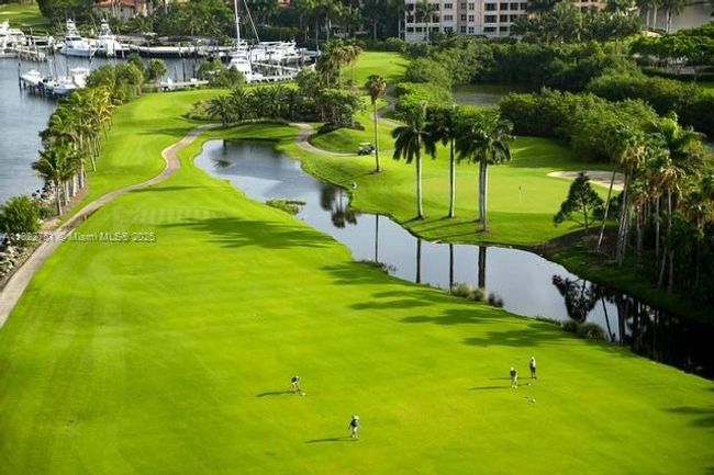 APT-101 - 13611 Deering Bay Dr, Condo with 3 bedrooms, 4 bathrooms and null parking in Coral Gables FL | Image 30