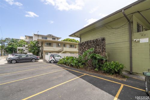 apt-7-1551 Wilder Avenue, Honolulu, HI, 96822 | Card Image