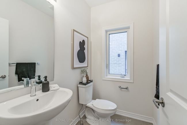 799 Apple Terr, House other with 5 bedrooms, 4 bathrooms and 2 parking in Milton ON | Image 25