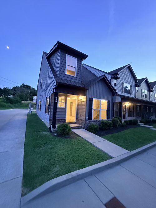 400 Rick Mccormick Dr, La Vergne, TN, 37086-1706 | Card Image