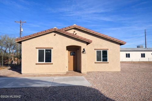 5627 E 29th St, Tucson, AZ, 85711-5902 | Card Image