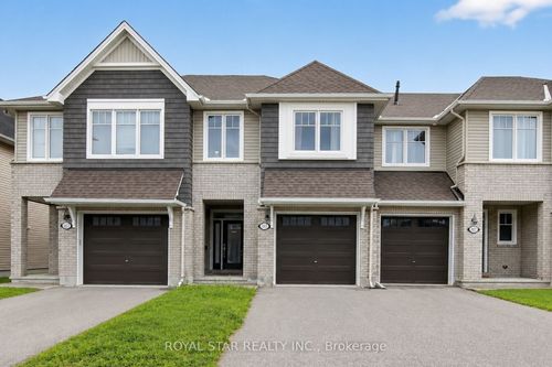 105 Eric Maloney Way, Ottawa, ON, K1T0R2 | Card Image