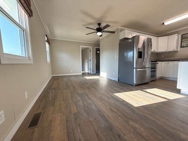 Living Room | Image 19
