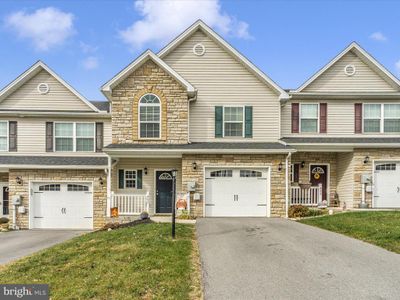 457 Frick Avenue, Townhouse with 3 bedrooms, 2 bathrooms and null parking in WAYNESBORO PA | Image 1