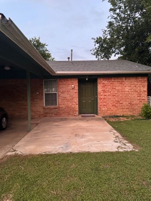 1903 Magnolia Dr, Round Rock, TX, 78664-7522 | Card Image
