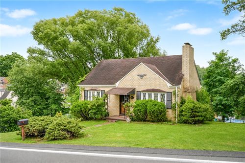 1364 Berryman Ave, South Park, PA, 15129-9757 | Card Image