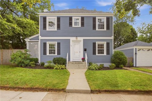 10 Loxley Rd, Providence, RI, 02908-1921 | Card Image