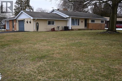 2 Freda St, Ridgetown, ON, N0P2C0 | Card Image