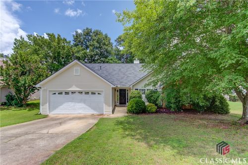 949 Harbins Pass Dr, Dacula, GA, 30019-7031 | Card Image