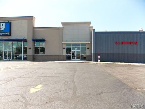 1309 W Broadway, Centralia, IL, 62801-5608 | Card Image
