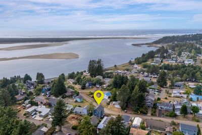 2295 Fleming Ave, House other with 3 bedrooms, 2 bathrooms and null parking in Tillamook OR | Image 2