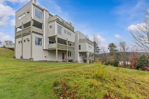 a303-197 Mountainside Dr, Stowe, VT, 05672-5415 | Card Image