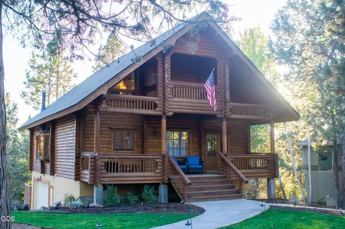 11020 Kestrel Rd, Klamath Falls, OR, 97601-8656 | Card Image
