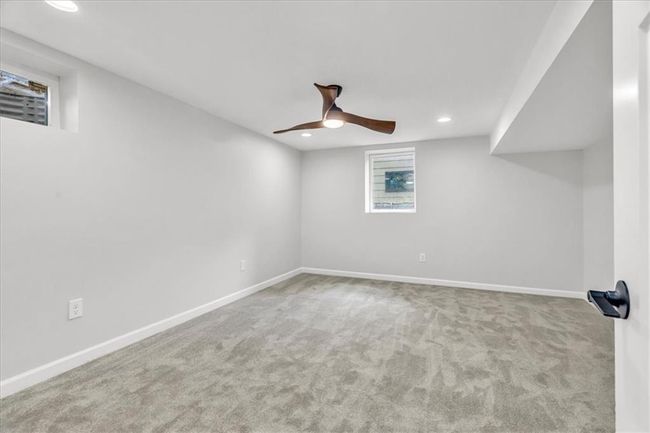 Bedroom 4 in LL | Image 35