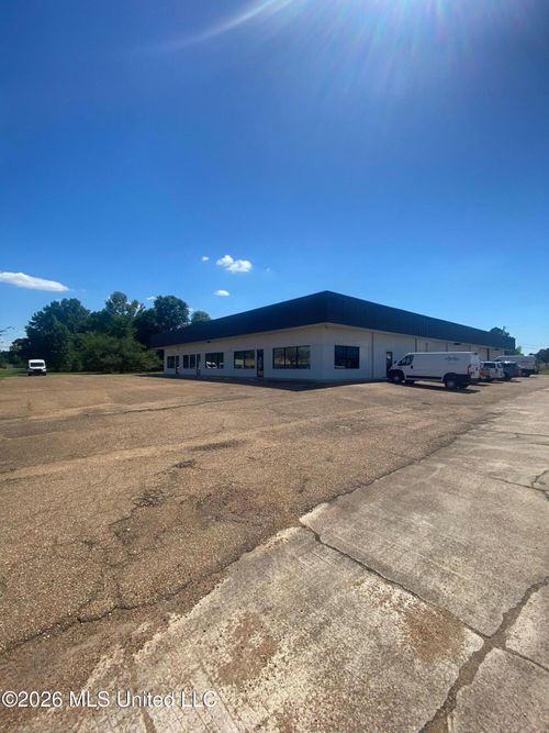 3023 Highway 80 E, Pearl, MS, 39208-3429 | Card Image