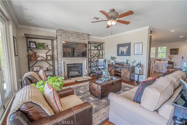 22348 Driftwood Ct, House other with 5 bedrooms, 5 bathrooms and 2 parking in Santa Clarita CA | Image 15