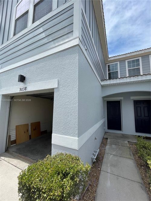 9038 Shepton St, ORLANDO, FL, 32825-3705 | Card Image